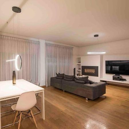 Luxury Living Apartment Athena Bagian luar foto